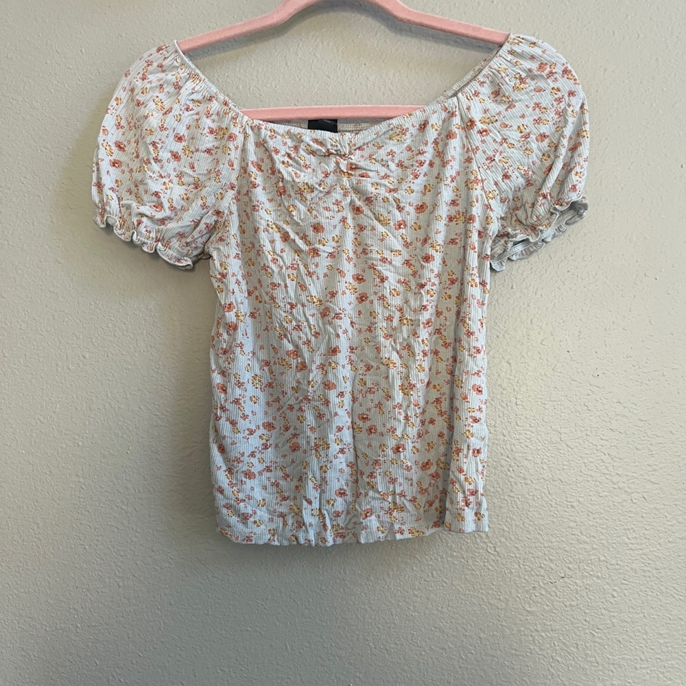 🌼Floral Puff Sleeve Ruched Top – Cottagecore Style 🌼